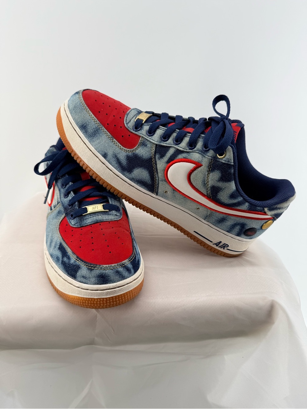 Airforce 1 Low Acid Wash Denim size 10M